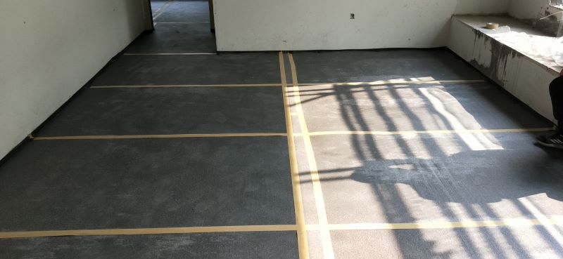 杭州濱(bin)江錦粼府(fǔ)現場改性(xing)聚丙烯保(bǎo)溫隔聲闆(pǎn)現場鋪設(shè)